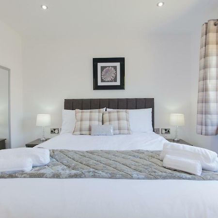 Leys Park Executive Apartments Dunfermline Dış mekan fotoğraf