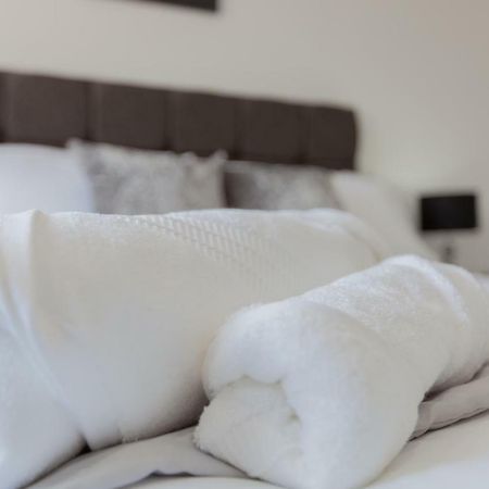 Leys Park Executive Apartments Dunfermline Dış mekan fotoğraf